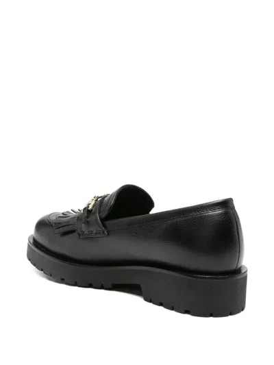 Twinset Twin-set Tassel Loafers With Logo Chain In Black