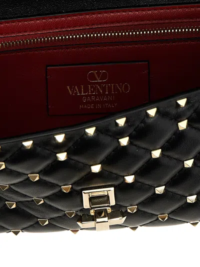 Valentino Garavani Rockstud Spike Shoulder Bag In Black