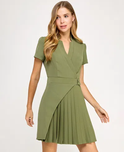 Seni & Cade Juniors' Short-sleeve Pleated Fit & Flare Dress In Green