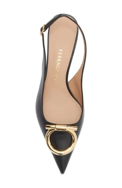 Ferragamo Black Leather Sara 40 Pumps In Black