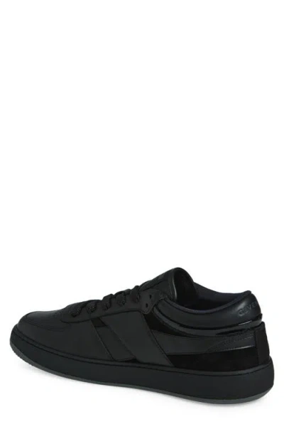 Givenchy Low-top G4 Sneakers In Black