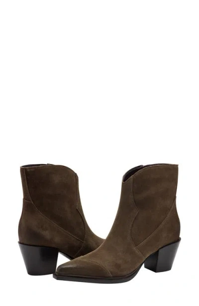 Marc Fisher Ltd Women's Giulie Boots In Brown