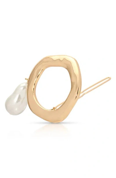 Ettika Open Circle Cultivated Pearl Barrette In Gold