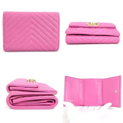 Pre-owned Chanel Boy  Pink Grained Calfskin Wallet (tri-fold) ()