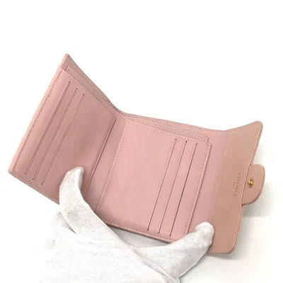 Pre-owned Chanel Pink Beige Leather Wallet (tri-fold) ()