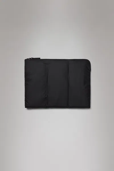 Rains Puffer Laptop Cover 15"/16" In Black