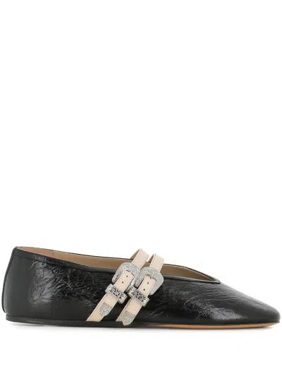Le Monde Beryl Flat Shoes In Black
