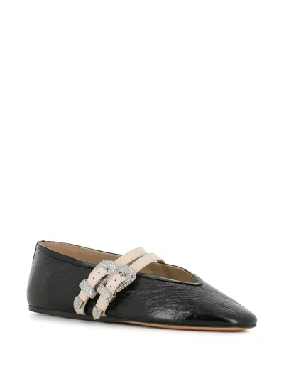Le Monde Beryl Flat Shoes In Black