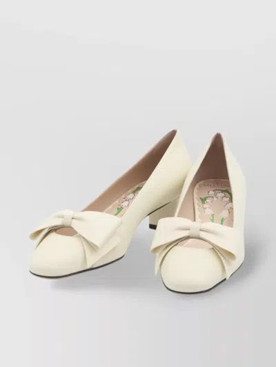 Valentino Garavani Bowow Pumps In Yellow