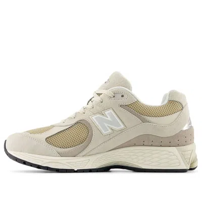 New Balance Unisex 2002r Sneakers In Neutral