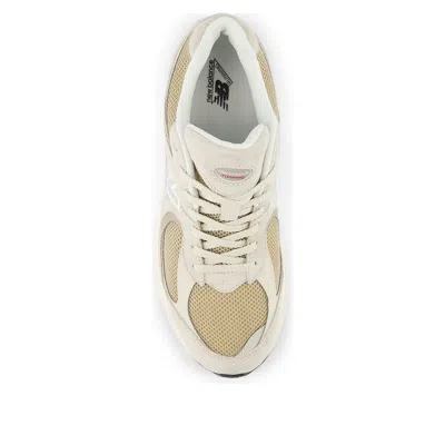 New Balance Unisex 2002r Sneakers In Neutral