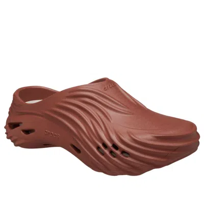 Crocs Echo Wave In Brown