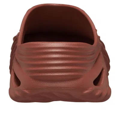 Crocs Echo Wave In Brown