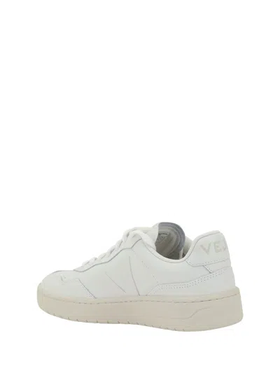 Veja V 90 Sneakers In White Leather In White
