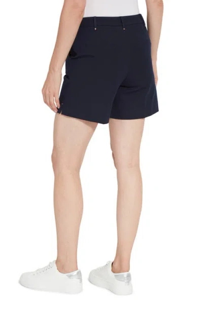 Lyssé Amanda Stretch Twill Short In True Navy In Blue