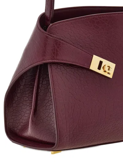 Ferragamo Hug Soft Medium Shoulder Bag In Burgundy