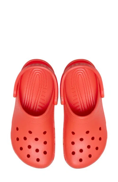 Crocs Classic Clog In Starfish