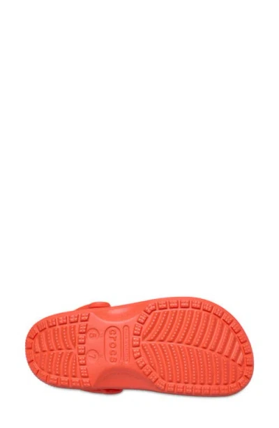 Crocs Classic Clog In Starfish