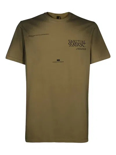 Iso.poetism Ribbed-neckline Maxi-print T-shirt In Brown