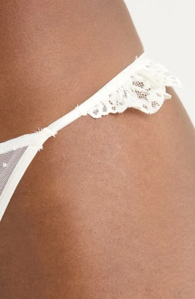 Hunkemoller Hunkemöller Posie Ruffle Lace & Mesh G-string In White