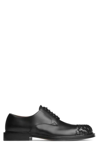 Bottega Veneta Leather Lace-up Shoes Featuring Signature Detail In Black
