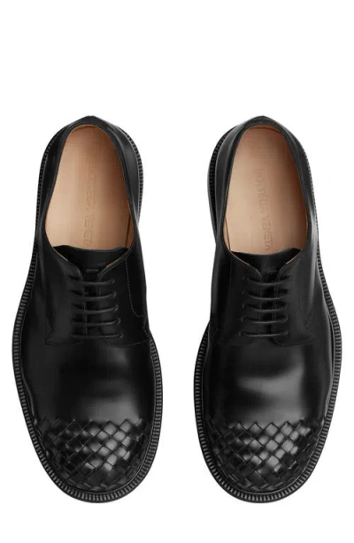 Bottega Veneta Leather Lace-up Shoes Featuring Signature Detail In Black