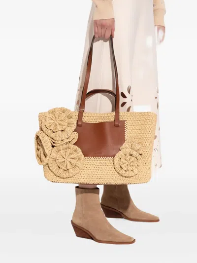 玫瑰细节手提包