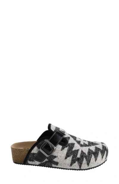 Dirty Laundry Magnolia Clog In Multi