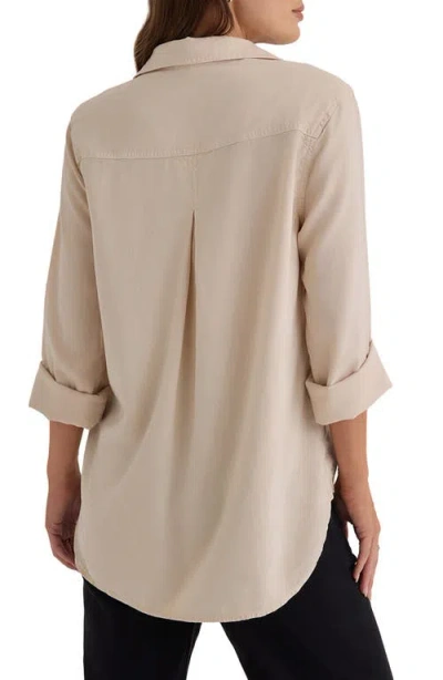 Bella Dahl Shirttail Button-up Shirt In Neutral