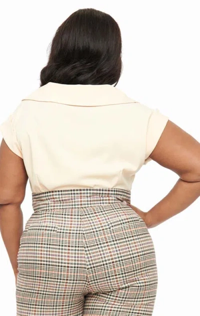 Unique Vintage Plus Size 1960s Twill Sleeveless Blouse In White