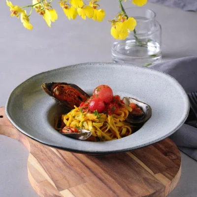 Porto Brasil Deep Rim Plate Set Of 4 In Gray