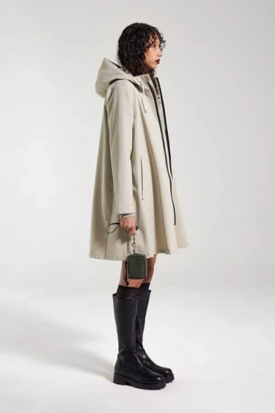 Stutterheim Mosebacke Lightweight Zip Matte Raincoat In Neutral