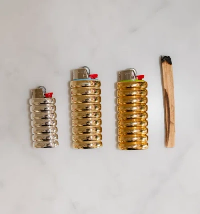Fry Powers Gio Lighter Holder In Gold