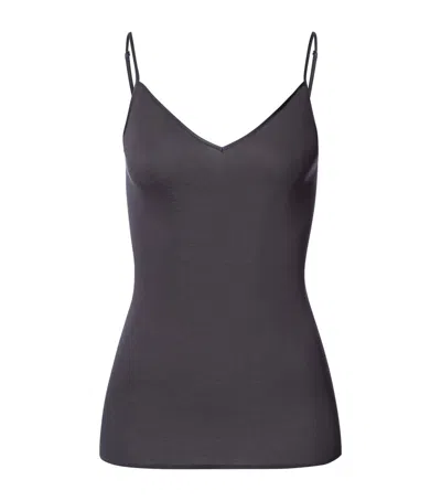 Hanro Cotton Seamless V-neck Spaghetti Camisole In Black
