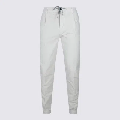 Eleventy Men White Pants With Elastic Drawstring Waist And Tapered Leg In Cotton Blend Stretch Woman In White