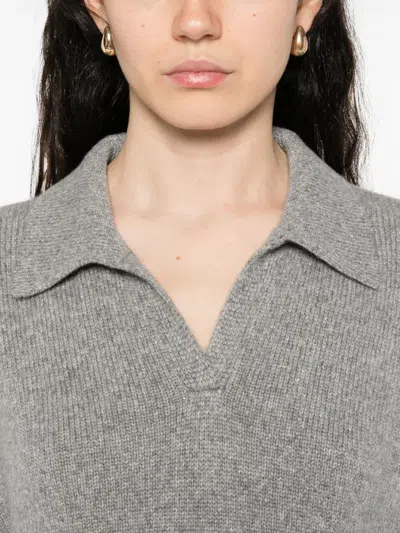 Khaite Shrunken Jo Stretch-cashmere Jumper In Gray