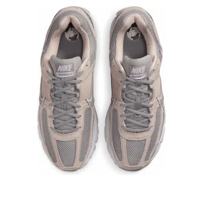 Nike Men's Zoom Vomero 5 Shoes In Multi