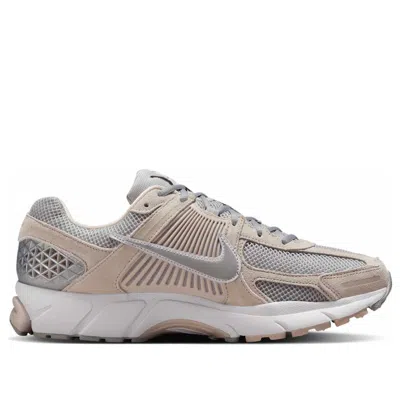 Nike Men's Zoom Vomero 5 Shoes In Multi