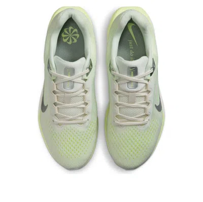 Nike (wmns)  Winflo 11 'sail Barely Volt' In Multi