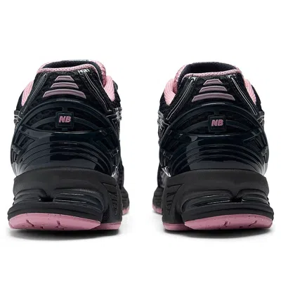 New Balance Unisex 1906r Sneakers In Black