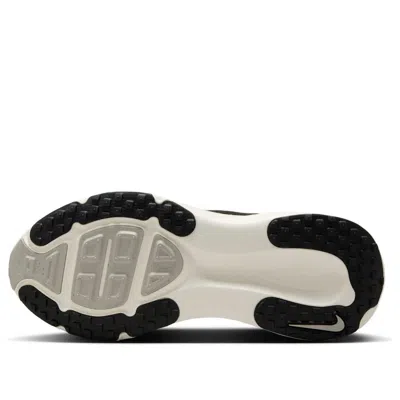 Nike Vomero 18 Running Shoe In Black
