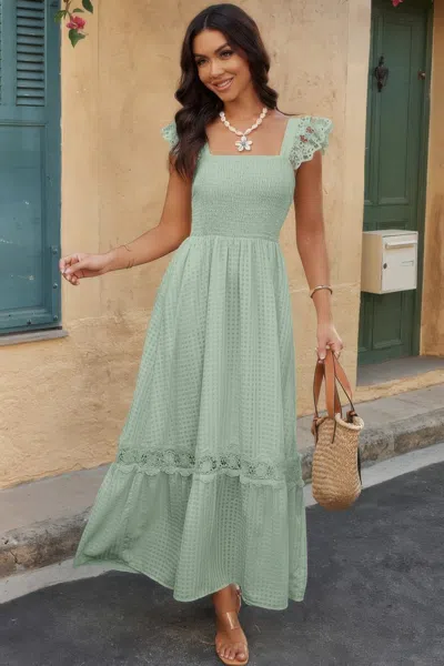 Truedames Solid Sleeveless Lace Patchwork Textured Dress In Green
