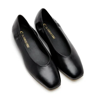 La Canadienne Dear Flat In Black