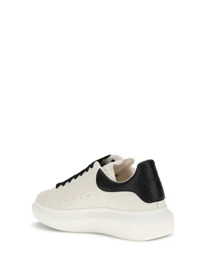 Alexander Mcqueen Leather Sneakers With Contrasting Heel Tab In Sand