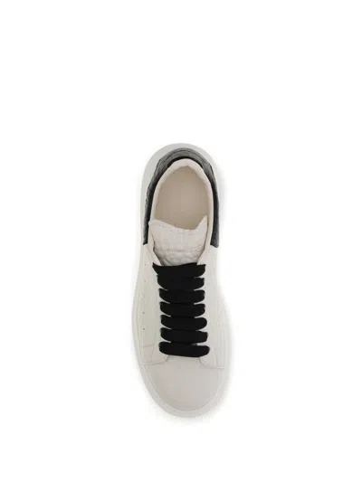 Alexander Mcqueen Leather Sneakers With Contrasting Heel Tab In Sand