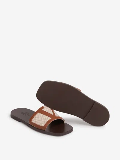 Valentino Viva Superstar Nappa Leather Slides In Sand