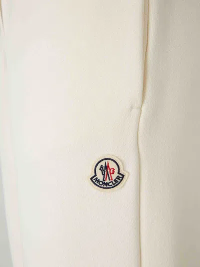 Moncler Relaxed Fit Cotton Trousers With Subtle Logo Detail In White