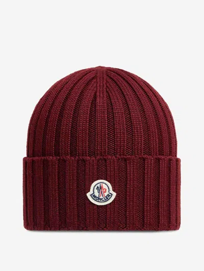 Moncler Ribbed Knit Hat In Burgundy