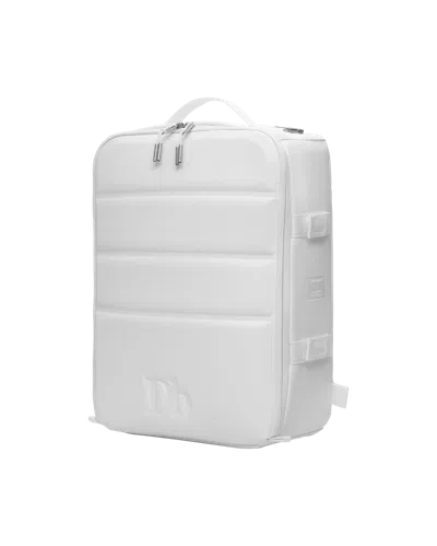Db White Out In White
