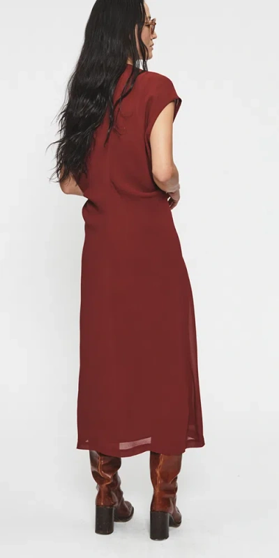 6397 S-curve Dress In Bordeaux Chiffon In Red